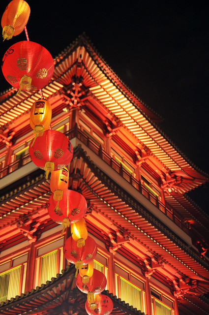 Buddha Tooth Relic Temple and Museum | Chinatown, Singapore