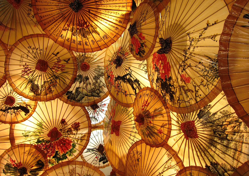 Meinong Hakka paper umbrellas by Rutger van der Maar