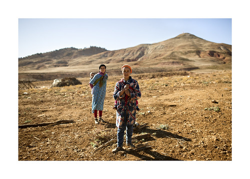 maroc morocco mountains atlas world travel berber woman color project people portrait street
