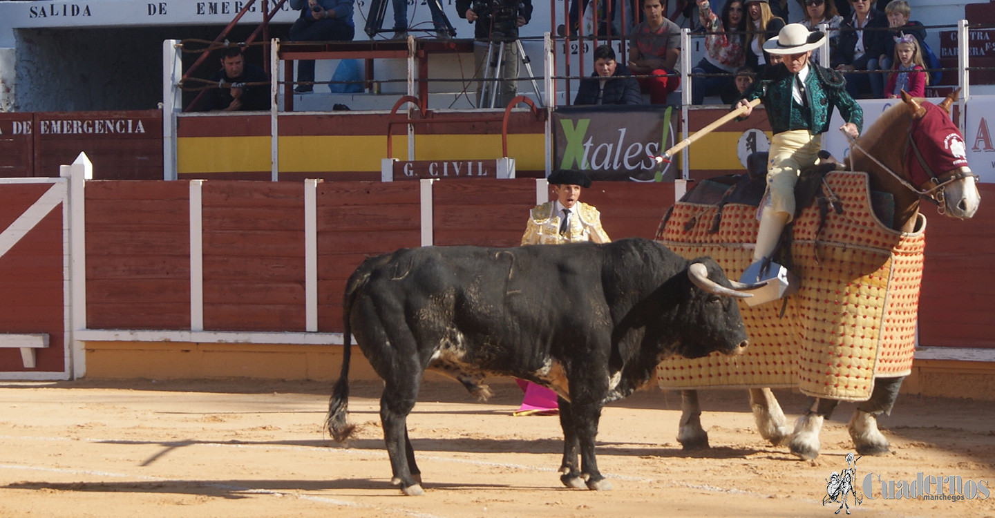 14042019-VII-corrida-benefica-de-toros-celebrada-en-tomelloso-42