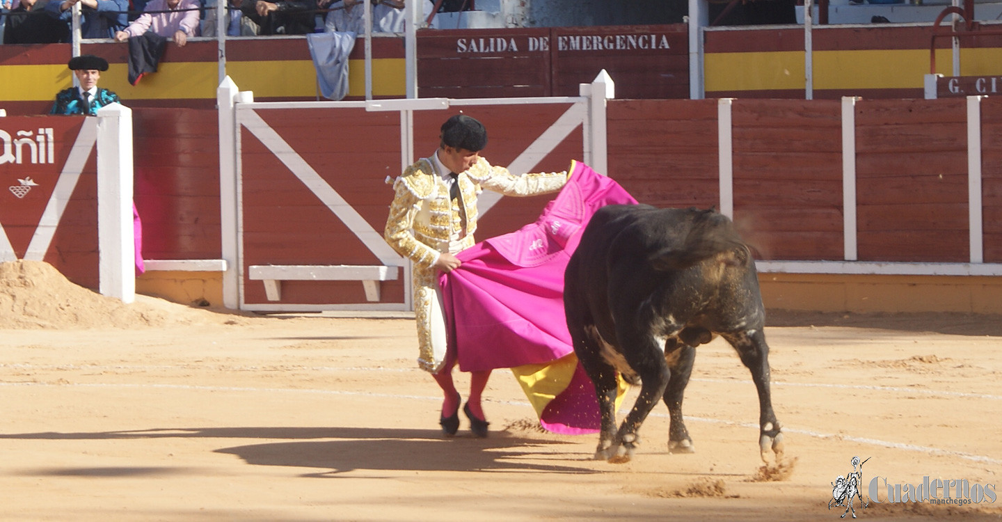 14042019-VII-corrida-benefica-de-toros-celebrada-en-tomelloso-34