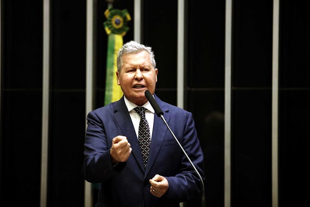 Jornal O Globo repercute artigo do prefeito de Manaus em defesa da Zona Franca