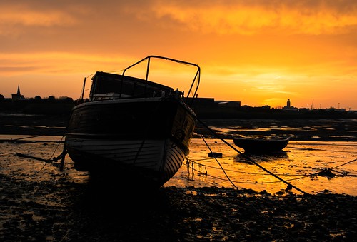 barrow furness boats golden sunrise seascape walney channel townhall nikon d7100 cumbria church