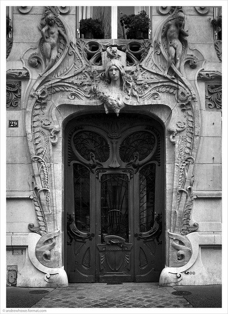 Art Nouveau / 29 Avenue Rapp, Paris, France