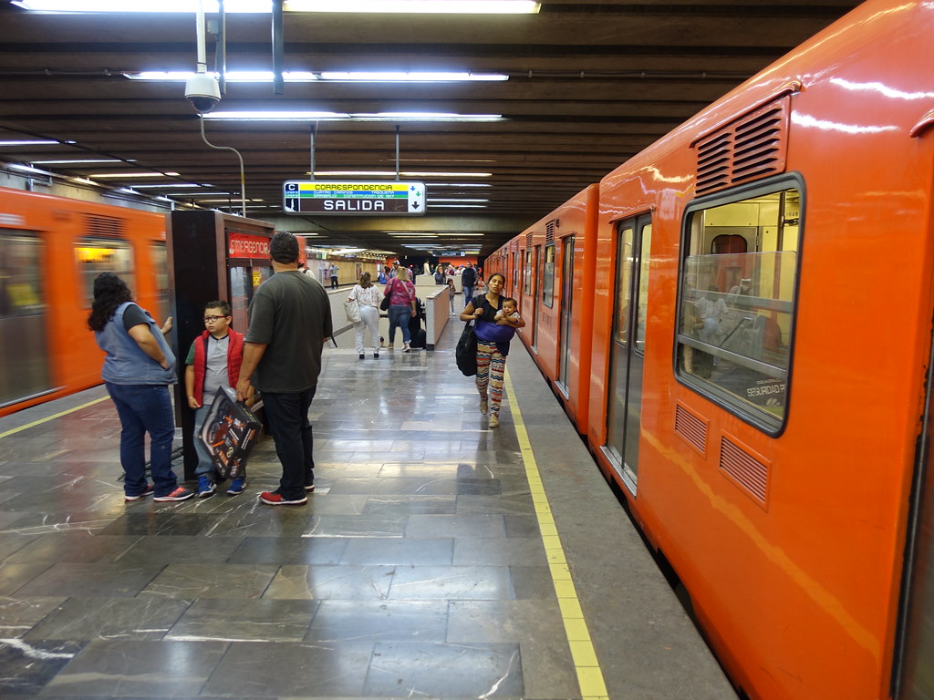 201811140 Ciudad de México subway station 'Chabacano' | Flickr