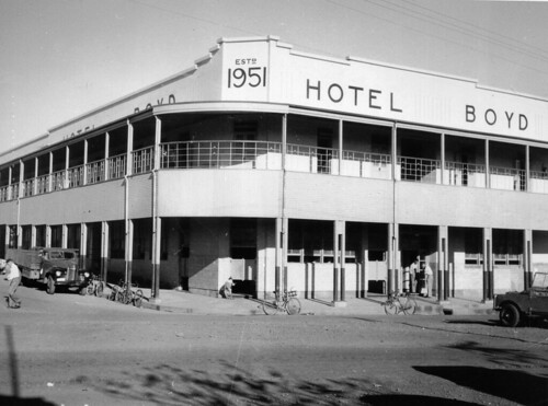 queensland statelibraryofqueensland outbackqueensland hotels pub outbacktowns bicycles