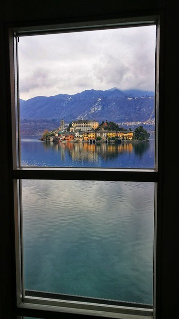 Double pleasure in Orta San Giulio   #autohash #Valdengo #Italy #Piemonte #window #reflection #water #landscape #wood #sky #outdoors #travel #traveling #visiting #instatravel #instago #sight #nature #lake #architecture #summer #tree #scenic #painting #ort