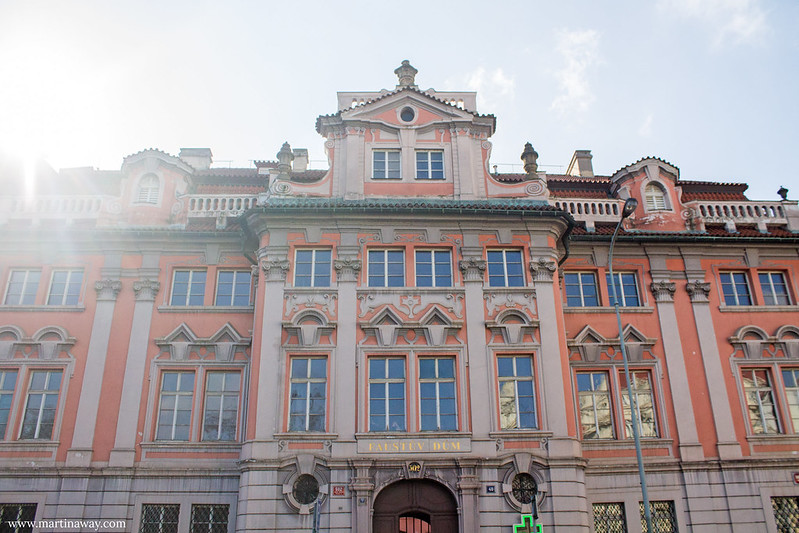 Casa Faust, leggende di Praga