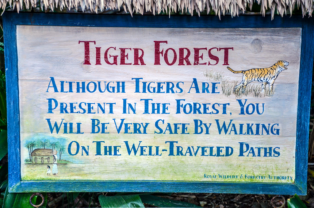 Tiger sign Maharajah Jungle Trek AK