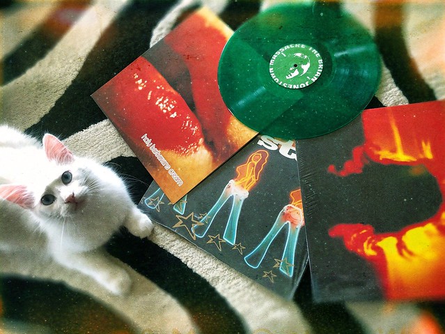 Snowy says...support your local record store! #recordstoreday