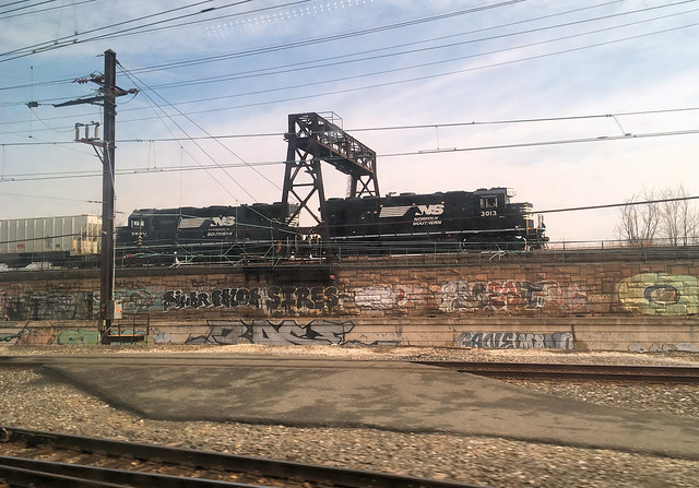 Norfolk Southern 3013 and 5640 in Philadelphia