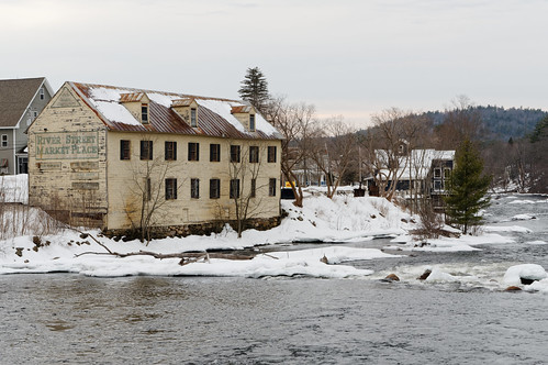 mill vacantmill riverstreetmarketplace abandoned vacant decay rural ruraldecay roof schroonriver water river ice riverice meltingice snow winter weathered weatherbeaten industry shirtwaist shirtwaistmill landscape winterlandscape warrencounty warrensburg adirondackpark adirondacks southernadirondacks smalltown village newyork sign ghostsign paintedsign pentax pentaxart kp kmount sigma1750mmf28lens