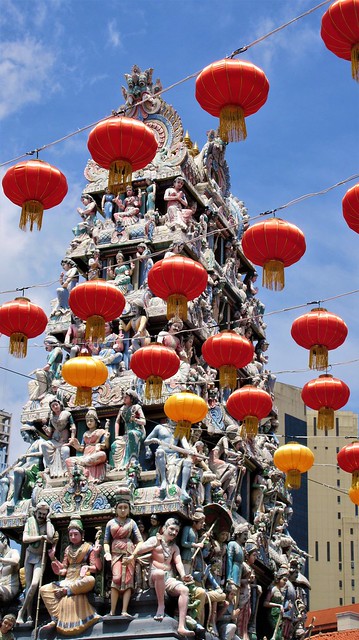 Singapore Chinatown - Sri Mariamman Hindu Temple - Gopura & Chinese New Year Lanterns