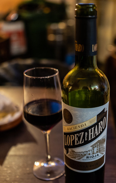 A Decent Rioja ( Lopez de Haro) (L'Abadia Bar - Valencia) (Olympus OM-D EM5-II & M.Zuiko 17mm f1.2 Pro Prime) (1 of 1)
