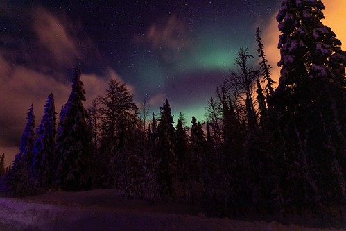 lapland auroraborealis northernlights luosto wintersky winter night landscape finland north canon
