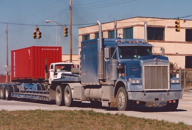 Kenworth Low Boy: Keen | Early 1990's shot at Dundalk, MD. B… | Flickr