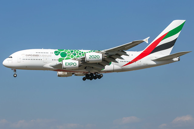 Emirates A380-861 A6-EEZ
