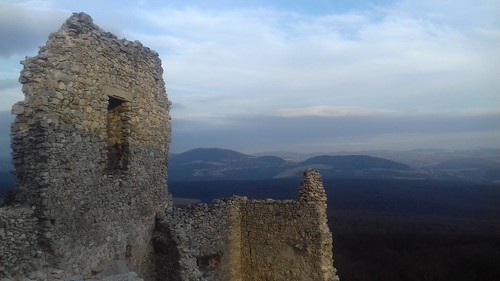 slovensko slovakia hrusov skycov hrušov skýcov hrad castle medieval winter summer zima jar evening večer zapad slnka sunset