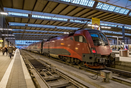 1116 219-7 ÖBB Railjet München Hbf 31.01.19 | Paul Smith | Flickr