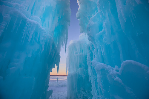 icecastle landscape winter lakegeneva wisconsin alwaysmoving sunrise icecastles hdr jeffgoldbergphotography ice unitedstatesofamerica us