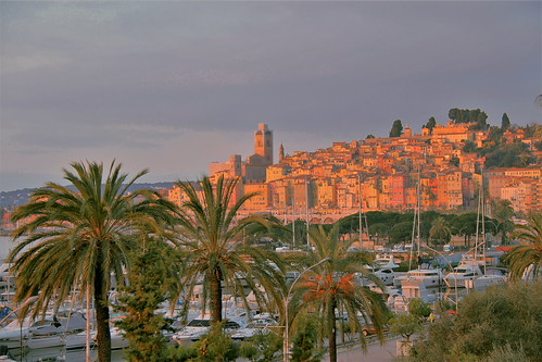 Menton by hervétherry, france provencealpescôtedazur menton 18200 ville village town riviera paca leverdesoleil lever solei