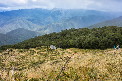 arthurrange johnreidhut kahuranginationalpark nz newzealand southisland tasmannz hike hiking tramp tramping viewfromjohnreidhut
