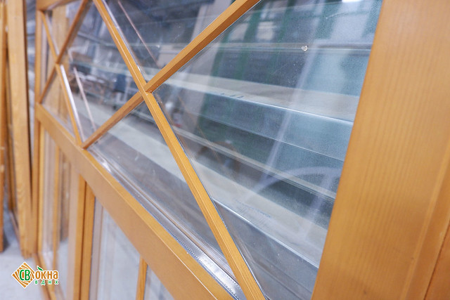 Деревянные окна ОСП с фальшпереплетами