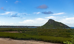 Baie Andovobazaha and Saupari Dunghar / Залив Бэ Андовобазаа и остров Сахарная голова