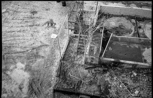 lookingdown industrial yard urban urbanlandscape asheville northcarolina olympusxa4 aristaedu200 hc110developer compactcamera 35mm 35mmfilm film pointandshoot monochrome monochromatic blackandwhite