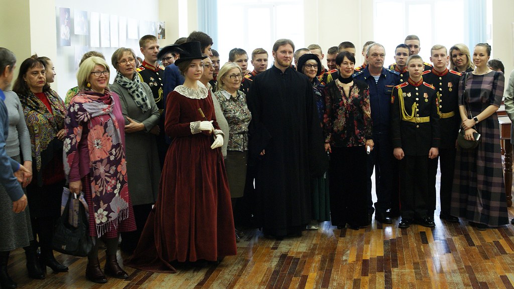 Открытие трех выставок в рамках проекта «Время Лермонтова», посвященного 205-летию со дня рождения поэта в выставочном зале Дворца книги г. Ульяновска.