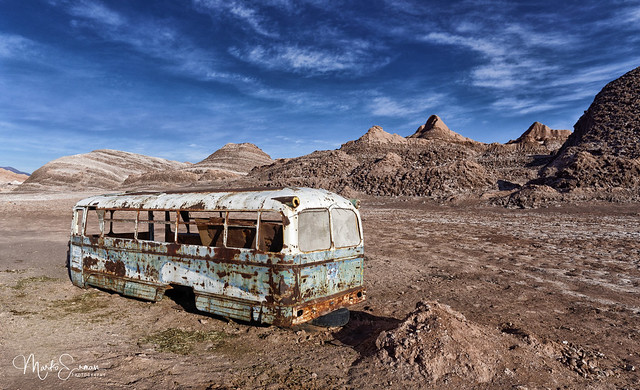 The abandoned bus of the Valle del Luna
