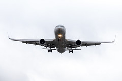 London Heathrow Airport: Boeing 767