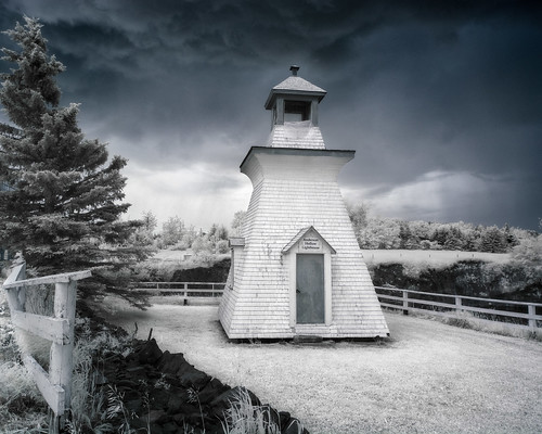 Anderson Hollow Lighthouse | by Tracy Munson Photography