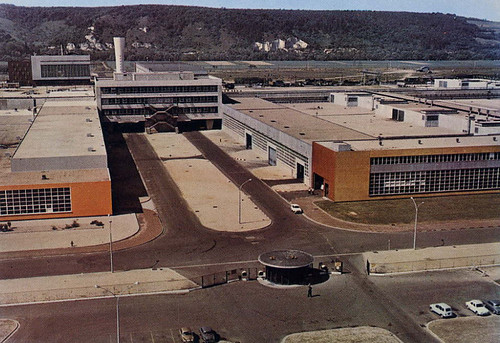 (76) CLEON . Régie Nationale des Usines Renault (  Vue aérienne ) | by Mémoire2cité Vol 30
