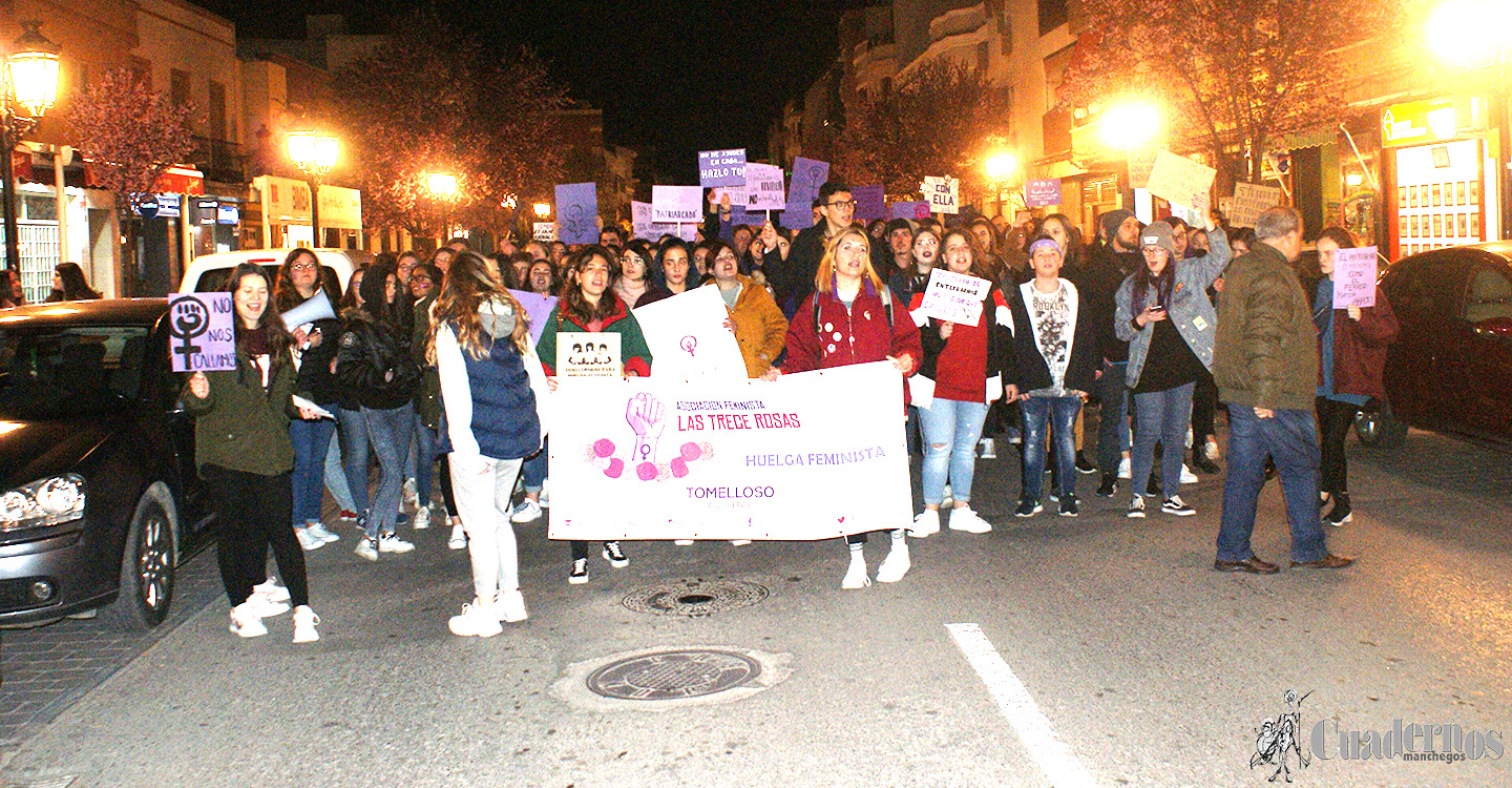 manifestacion-8-marzo-asociacion-13-rosas-tomelloso-13