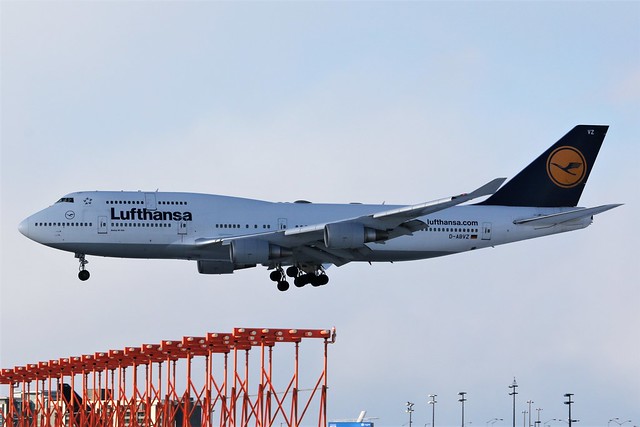 Lufthansa D-ABVZ