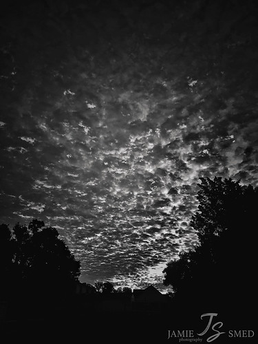 jamiesmed bw blackandwhite blackwhite vsco sky iphone7plus shotoniphone september landscape cincinnati clouds sunrise sun