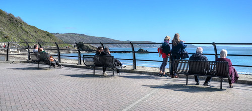 cornwall looe eastlooe promenades seating seafronts coast