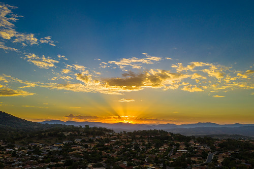 sunset canberra calwell sky clouds sunlight sun rays sunrays evening australia mavic2pro dji