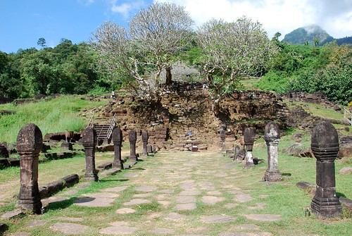 LAOS VAT PHU | by Jacqueline Grouard jacgroumo