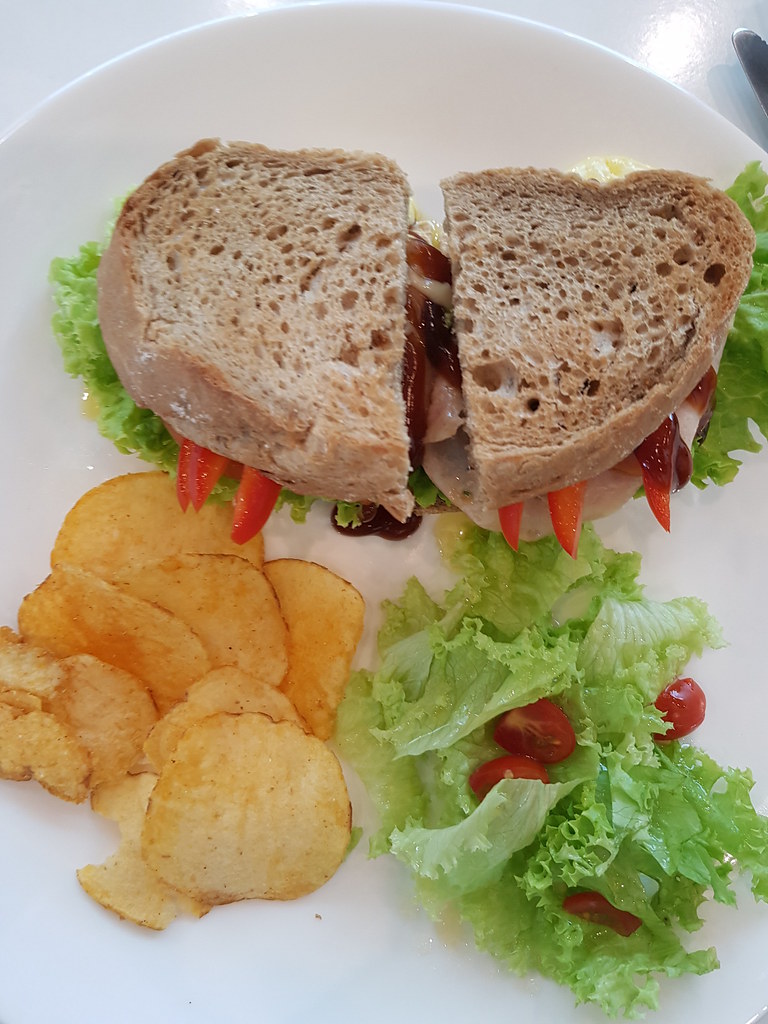 鸡肉三文治 Prima Chicken Sandwich rm$10.80 @ Juice & More at UOA Business Park, Shah Alam