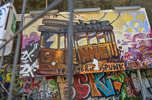 Graffiti en Calçada da Glória, Lisboa