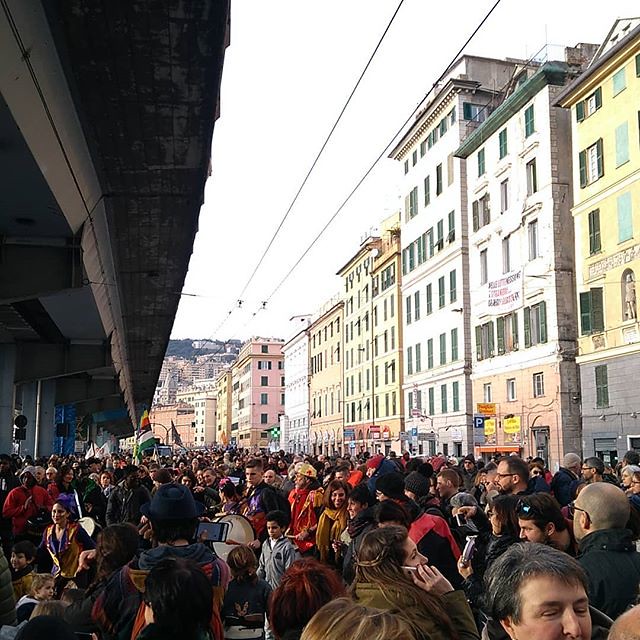 Genova città aperta e solidale! #portiaperti