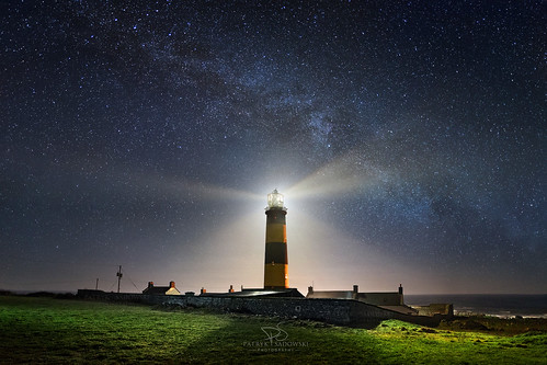 lighthouse sky night stars codown ireland sea rocks stjonspoint