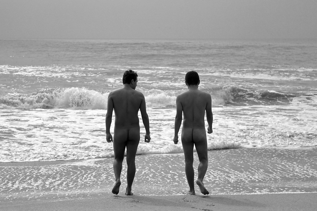 Enjoying the beach Nude beach at Chile alobos life Flickr