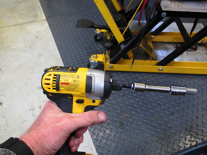 Electric Impact Wrench Makes Slider Bolt Removal Easy