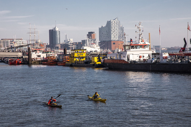 Kayaking Hamburg port