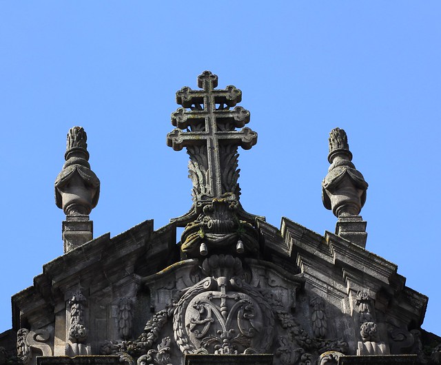 Porto clerigos cross