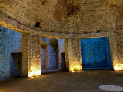Octagonal Dining Room, Nero’s Domus Aurea, Rome | Andy Montgomery | Flickr