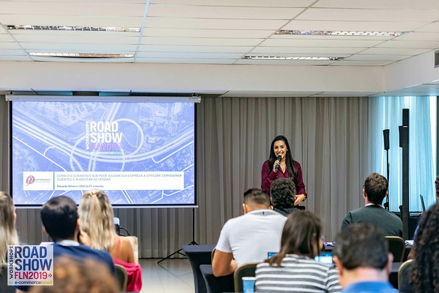 Talita Fonseca - E-Commerce Brasil -; durante o Workshops Roadshow by E-Commerce Brasil - Edição Santa Catarina 2019